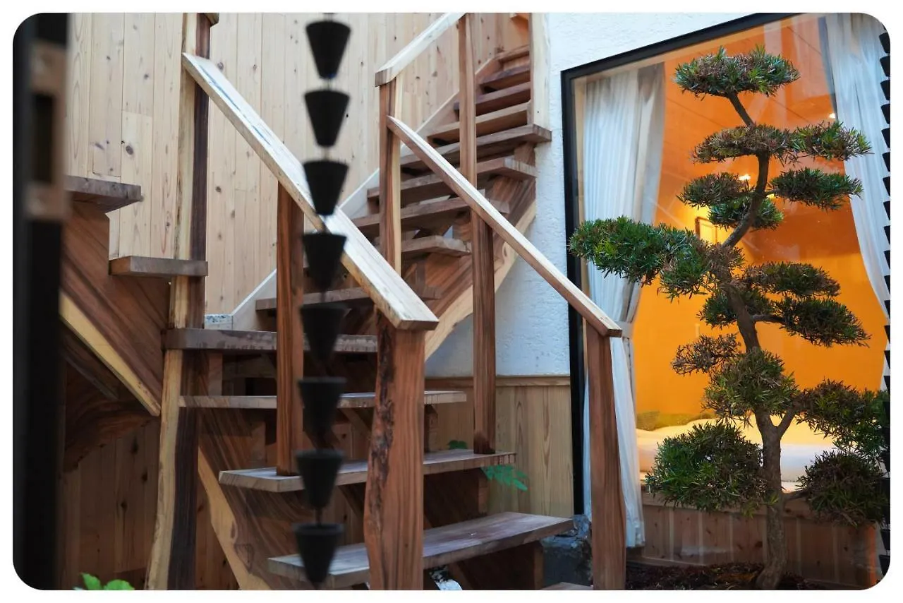 Tsuru Inn-Hanazonominami 大阪 0*,